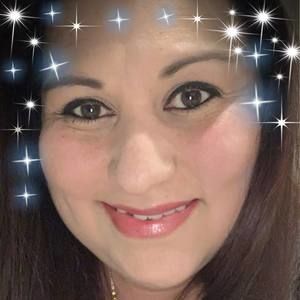 Meet your Posher, Noemi